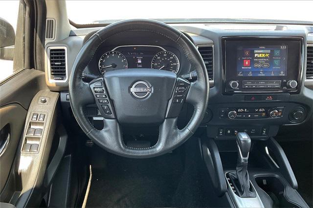 2022 nissan frontier sv