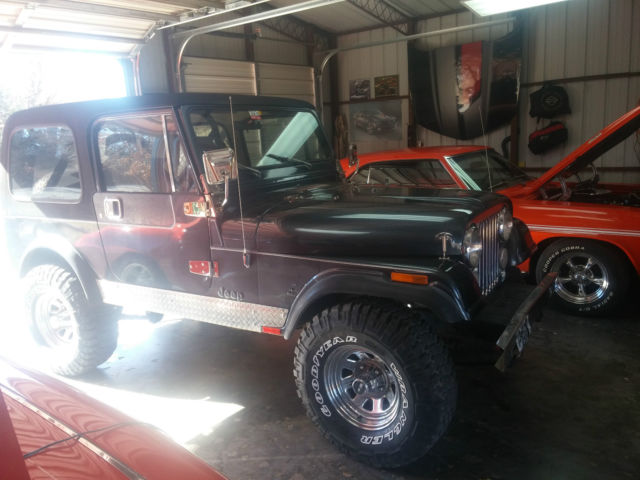 1982 cj7 laredo 4x4 hardtop - 1 owner, rebuilt motor low mileage!!