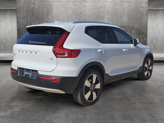 2019 volvo xc40 t4 momentum
