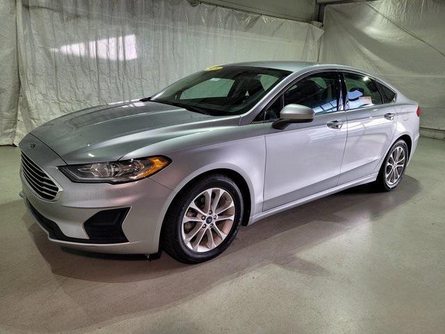 2020 ford fusion se