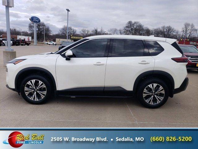 2021 nissan rogue sv in dresden, missouri