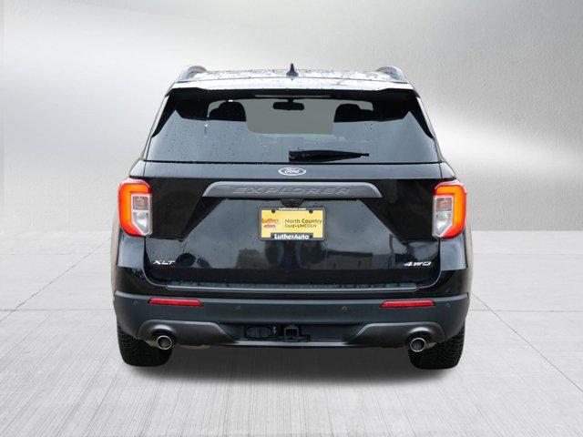 2021 ford explorer xlt