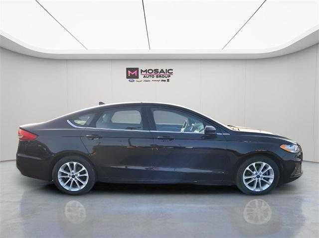 2020 ford fusion hybrid se
