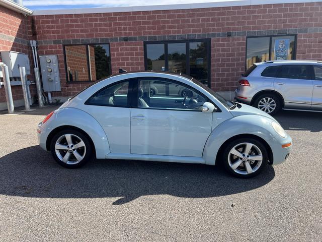 2010 volkswagen new beetle final edition