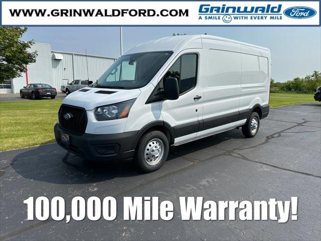 2023 ford transit-250 base