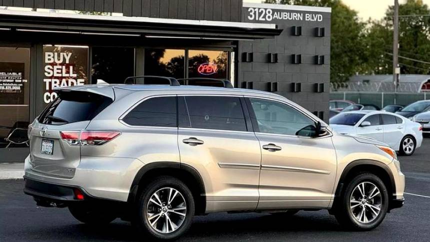 2016 toyota highlander xle