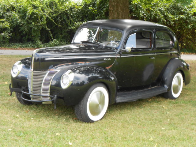 1940 ford deluxe 2 door v8 flat head