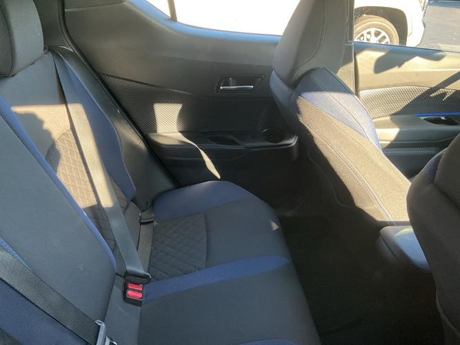 used 2022 toyota c-hr xle
