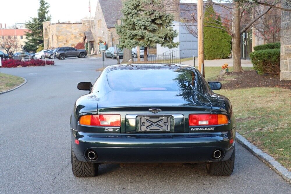 2002 aston martin db7