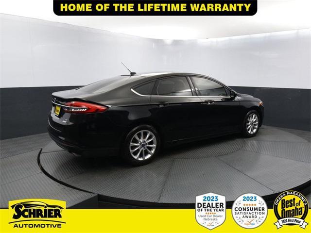 2017 ford fusion se