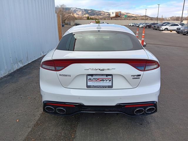 2022 kia stinger gt-line