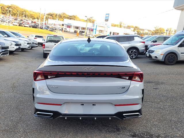 2022 kia k5 gt-line