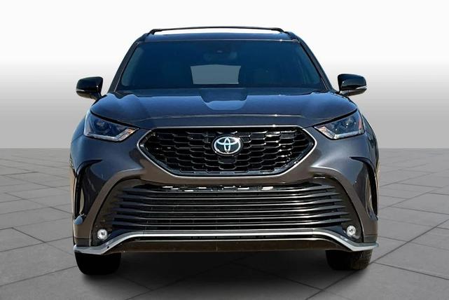 2021 toyota highlander xse