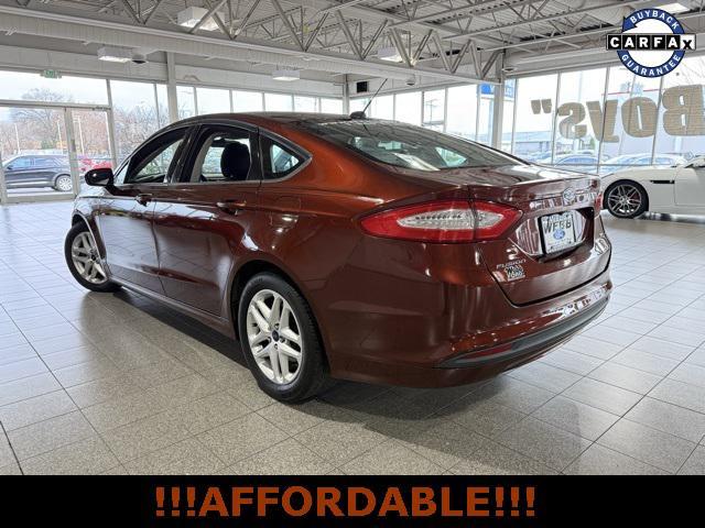 2016 ford fusion se