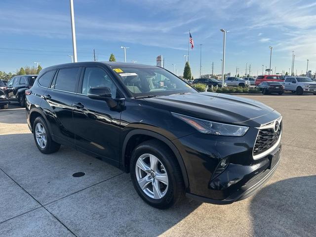2024 toyota highlander le