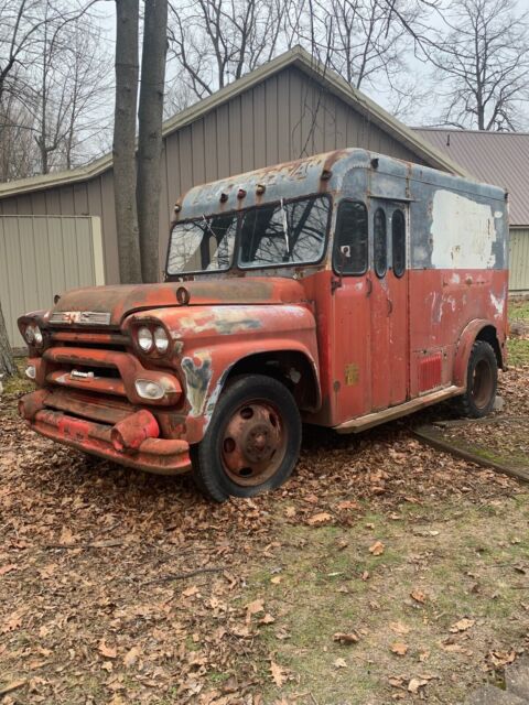 1958 gmc safari red rwd manual