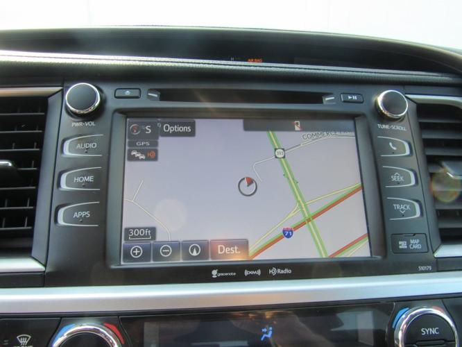 used 2017 toyota highlander xle buckner, ky 40010 for sale in buckner, kentucky