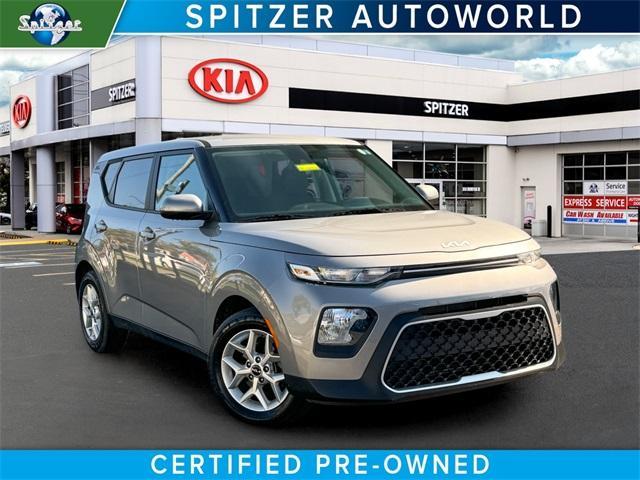 2022 kia soul lx