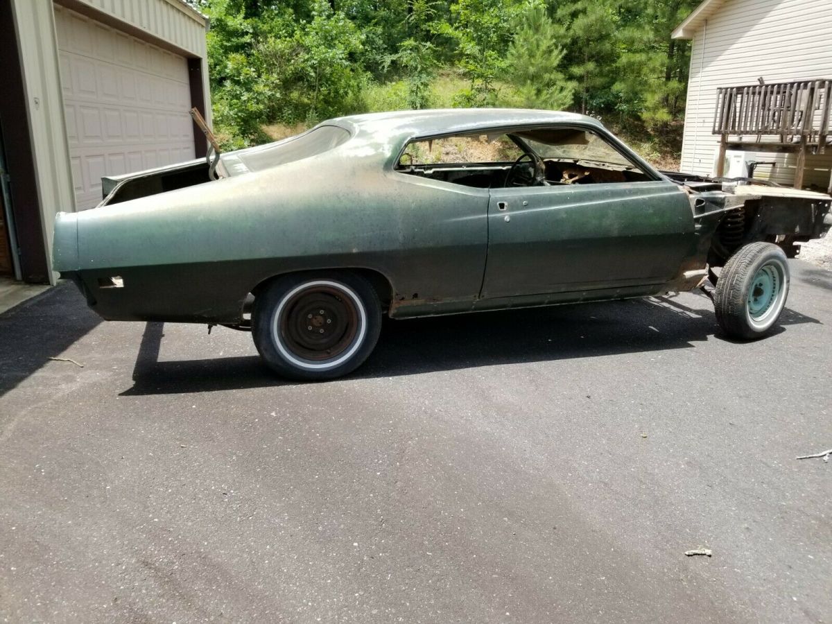 1970 ford torino gt body for parts only
