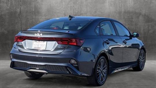 2022 kia forte gt-line