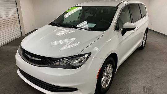 2020 Chrysler Voyager