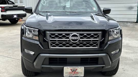 2024 Nissan Navara (Frontier) sv