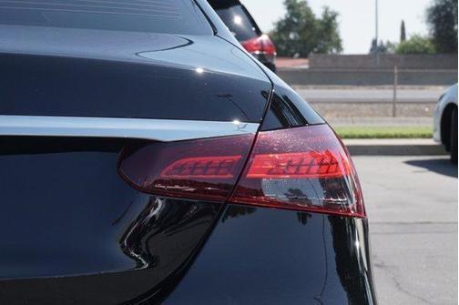 2022 mercedes-benz e-class in secaucus, new jersey