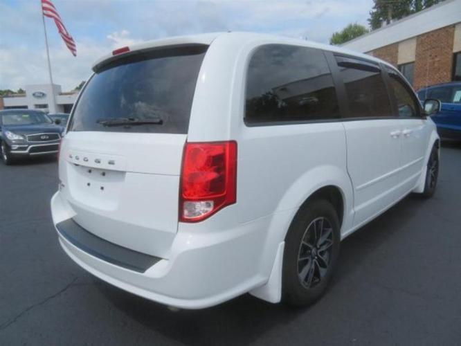 2017 dodge grand caravan sxt sxt 4dr mini-van for sale in charleston, west virginia