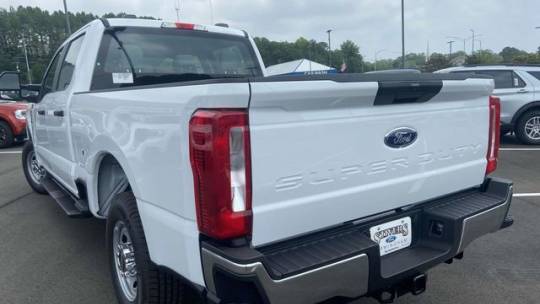 new 2024 ford super duty f-250 xl crew cab 6.75' box 2wd