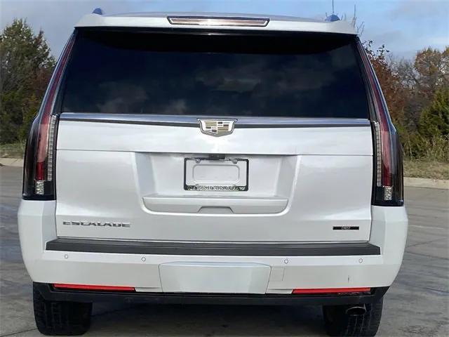 2019 cadillac escalade esv luxury