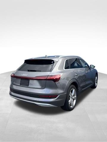 2019 audi e-tron premium plus