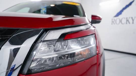 2022 Nissan Pathfinder