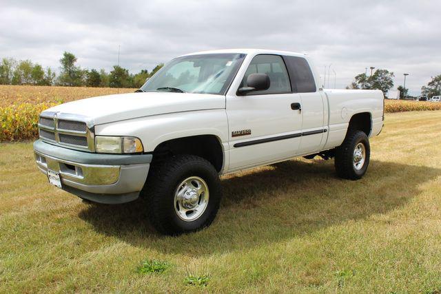 2001 dodge ram 2500 base