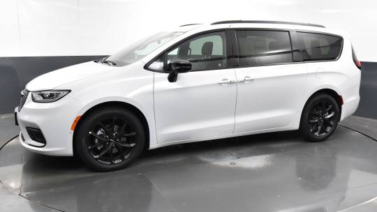 2024 Chrysler Pacifica