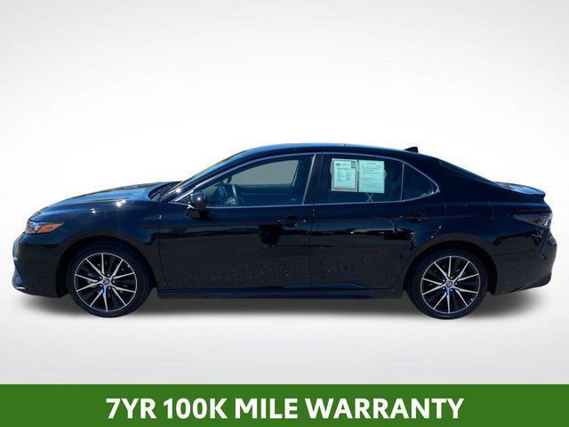 2021 toyota camry se
