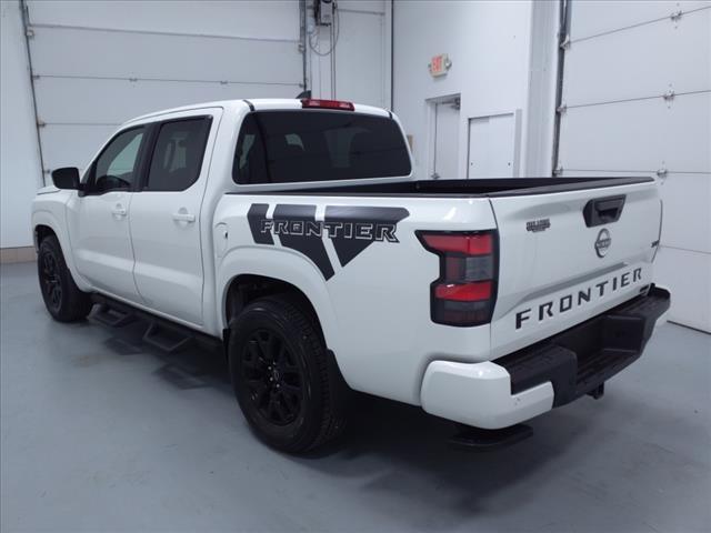 2023 nissan frontier sv
