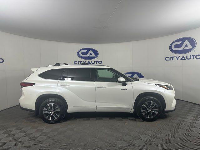 2020 toyota highlander hybrid xle