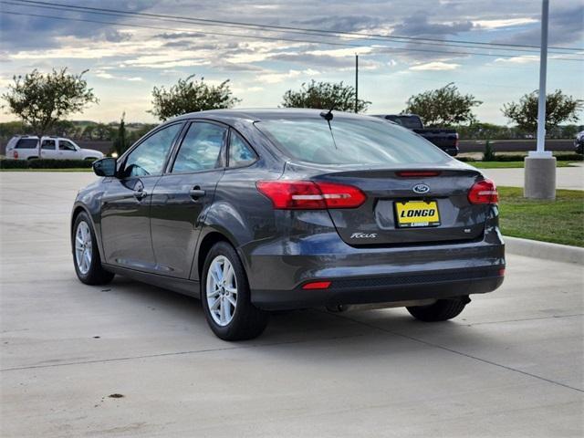 2016 ford focus se