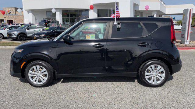 2021 kia soul lx