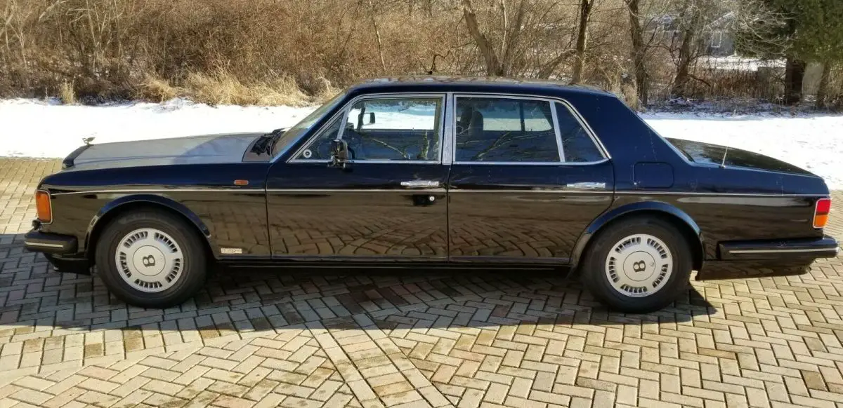 bentley turbo r v8 6.75 liter 3spd gm automatic turbocharged sedan