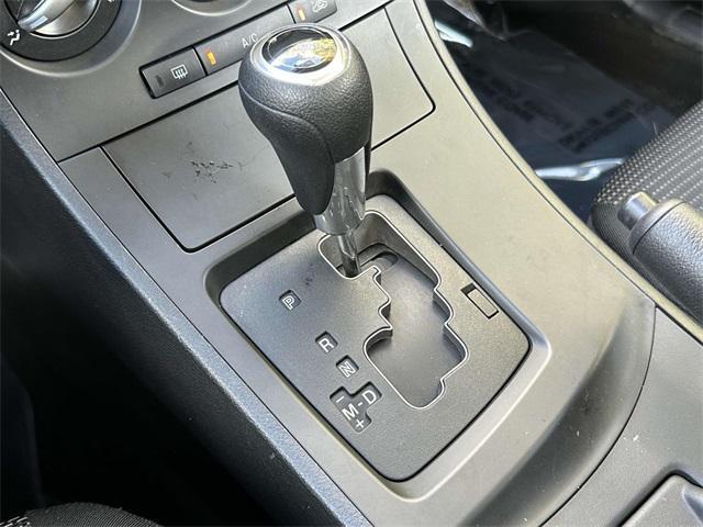 2013 mazda mazda3 i sport