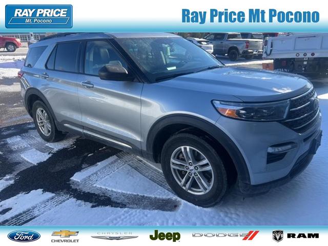 2022 ford explorer xlt