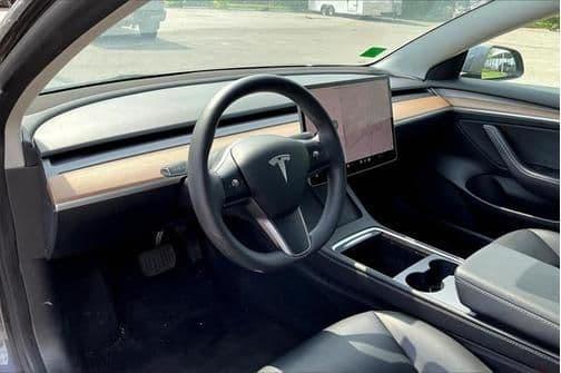 2023 tesla model 3 standard range in am qui, tennessee