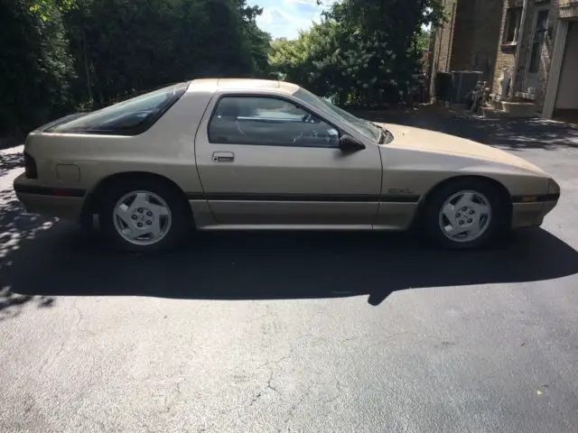 1986 mazda rx7 gxl (71320 miles)