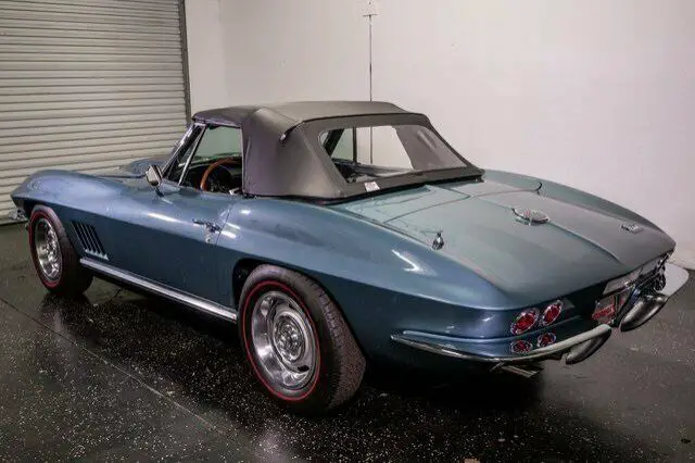 1967 chevrolet corvette coupe blue