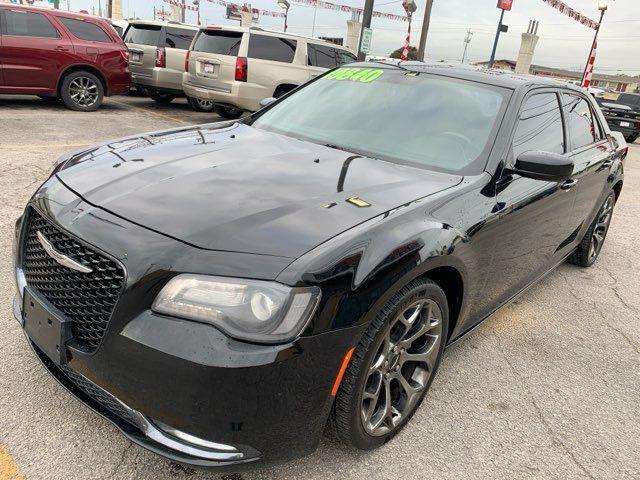 2016 chrysler 300 s