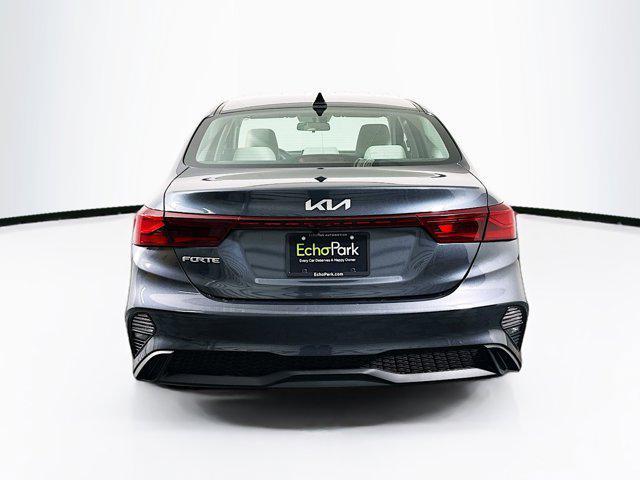 2023 kia forte lxs
