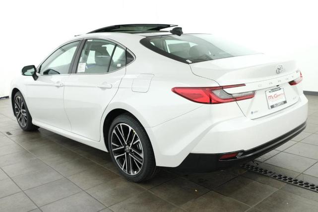 2025 toyota camry xle