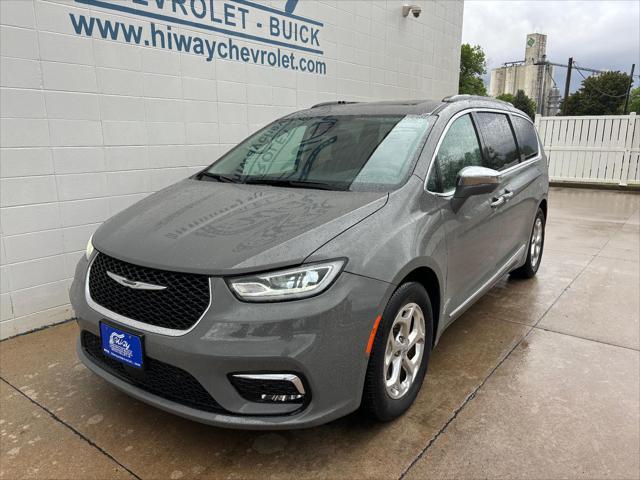 2022 chrysler pacifica limited