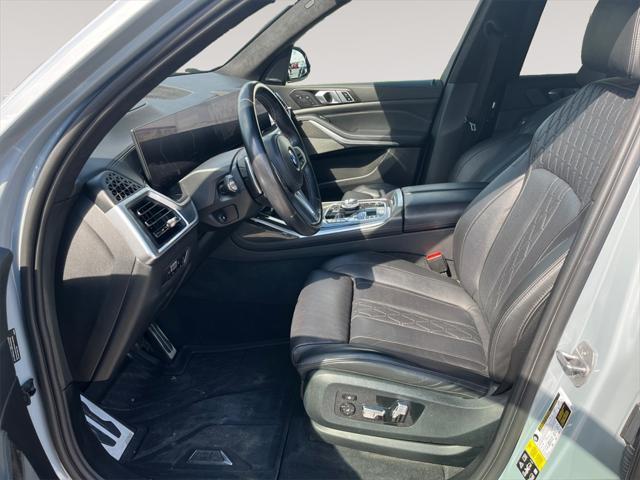 2023 bmw x7 m60i
